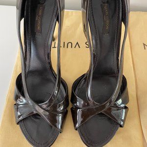 Louis Vuitton "lock me" open toe pumps size 39 1/2
